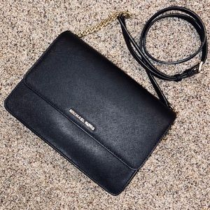 MICHAEL KORS crossbody!